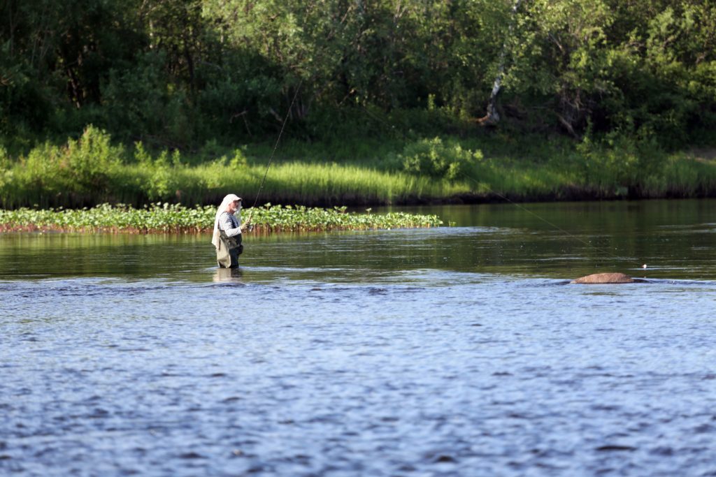 Choosing a fishing spot on rivers and lakes. Choosing the right fishing spot is 70–80% of the success of any fishing trip.