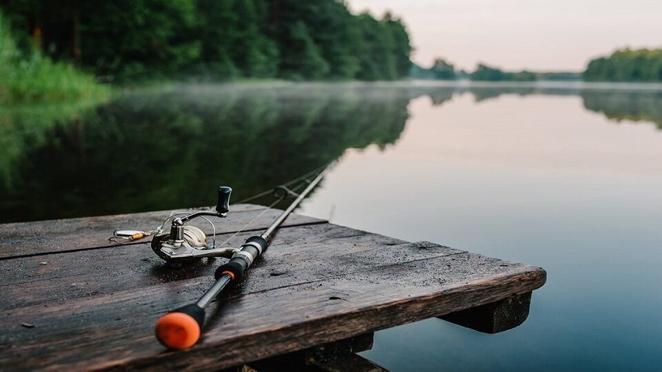 Review of budget spinning rod sets under 10,000 rubles (2026)